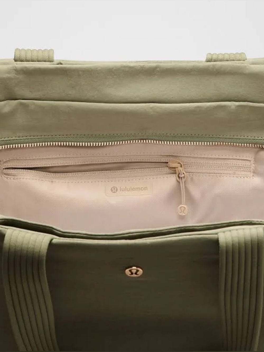 NWOT Lululemon Triple Compartment Tote Bag- Bay Leaf/ 18L - Picture 5 of 15